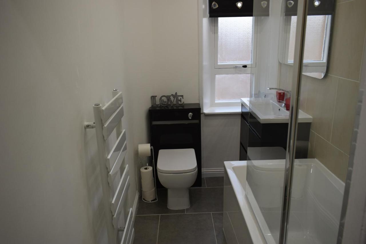 Glasgow Lovely Apartment D&N Exterior photo